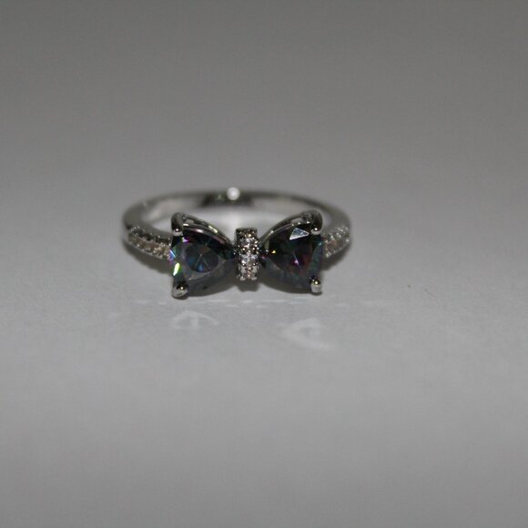 RING - Picture 2 of 8